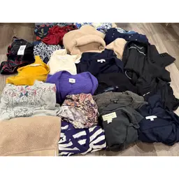 40pcs Patagonia, Anthro, Eileen Fisher, Boden, Women’s Box