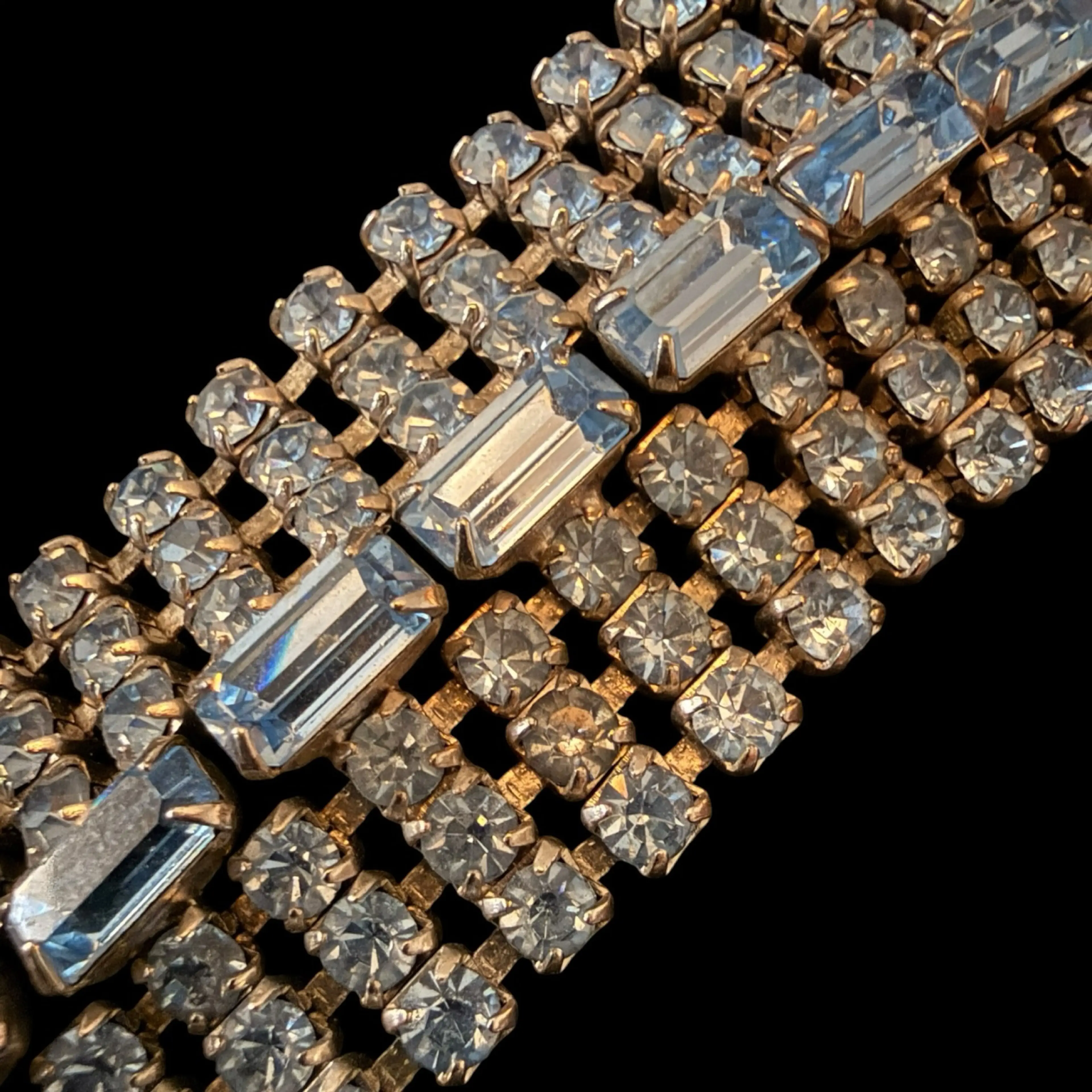 Image 2 of 3