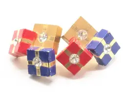 Vintage Avon Christmas Package Gifts Pierced Earrings Holiday Jewelry