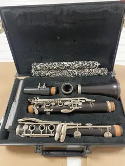 Leblanc Normandy 4 Wood Clarinet with Case