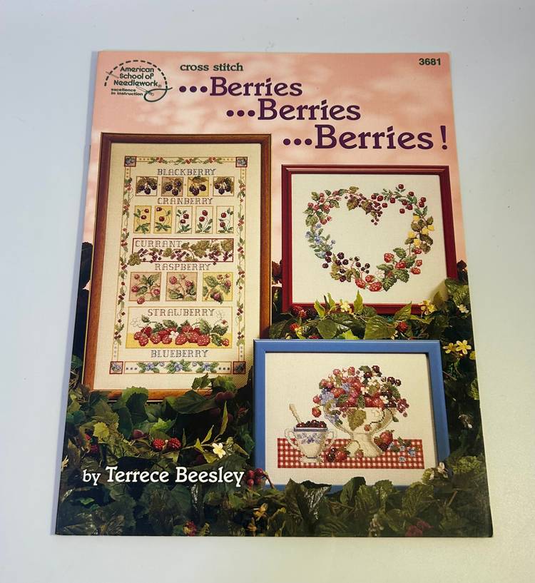 Vintage Berries Cross Stitch Pattern Booklet: 14 Projects, 1996