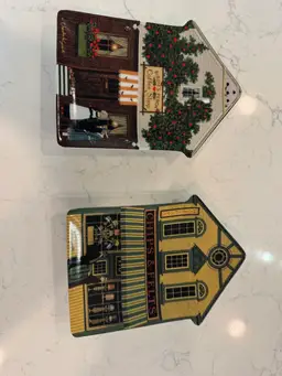 Charles Wysocki Collector Plates Set Of 2