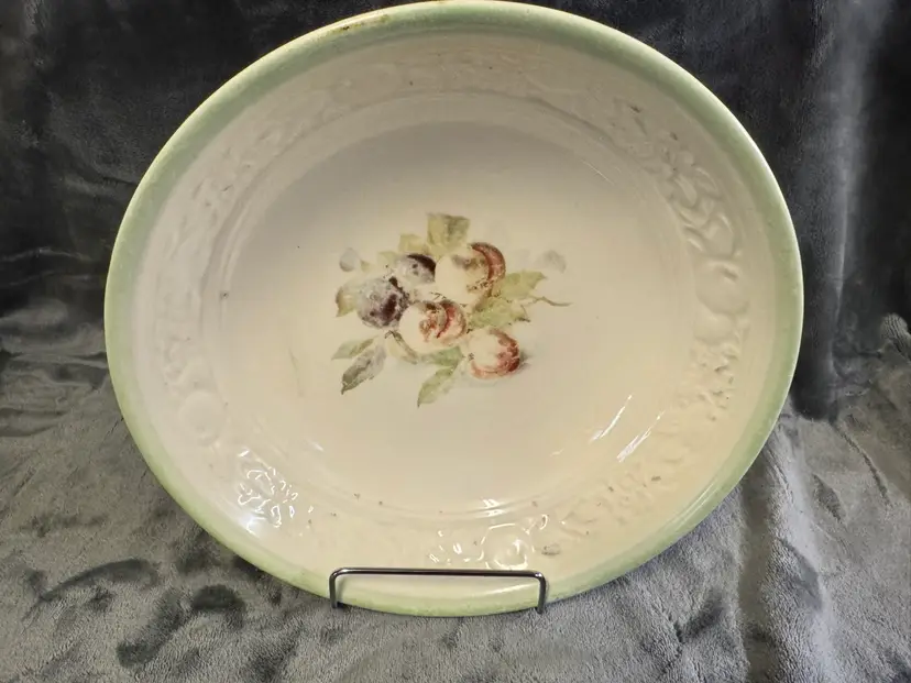 VTG Homer Laughlin Serving Vegetable Bowl Fruit Embossed Floral Edge 10" Green