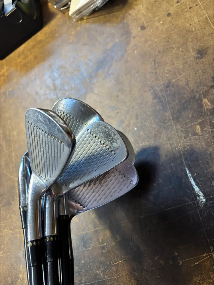 Macgregor Tourney VIP Iron Set