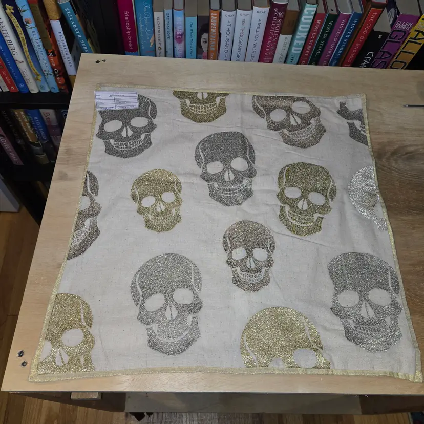 NWT 2 metallic skull Pillowcases 19x19 SAATVIK