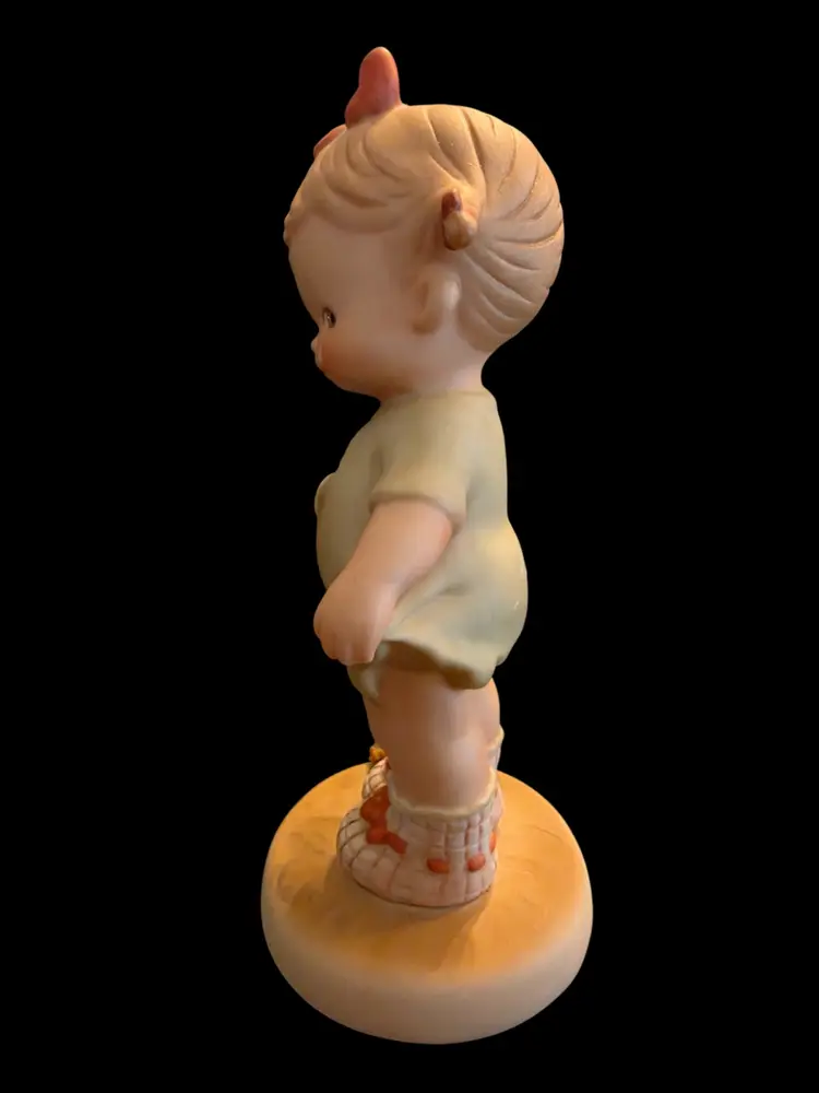 Vintage Memories of Yesteryears 'Mommy I Teared It' Sweet Figurine