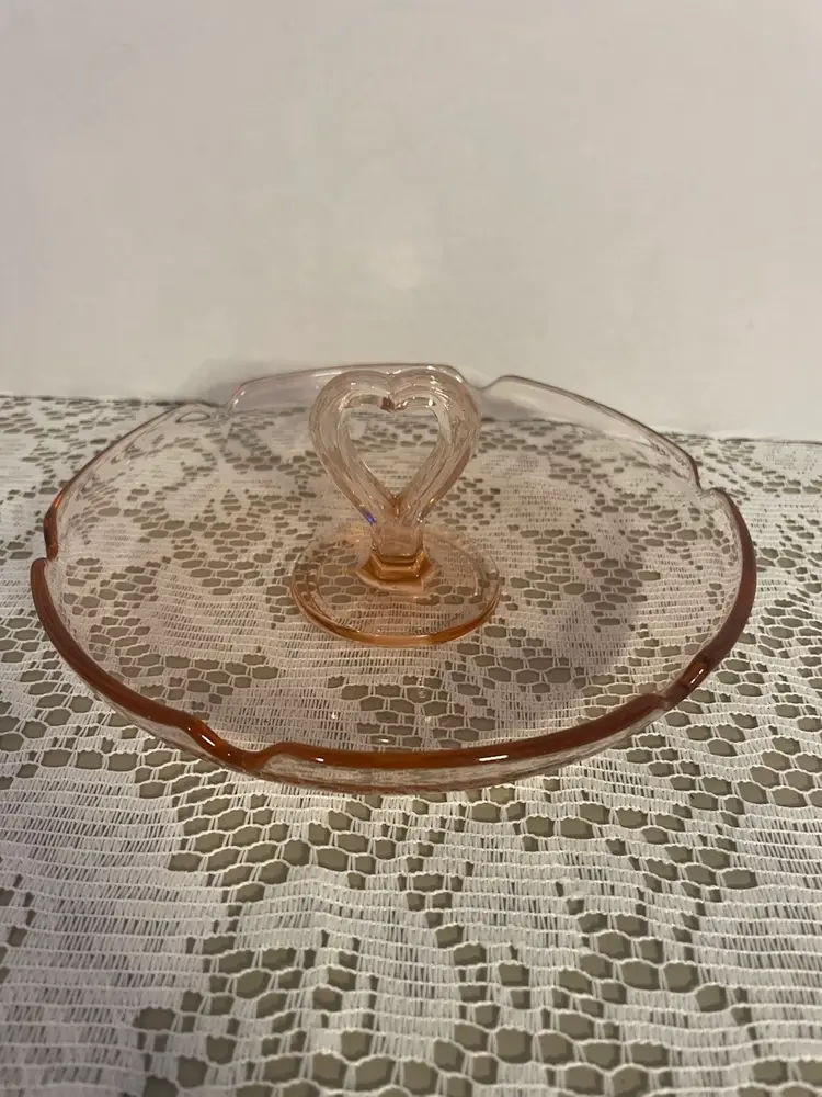 LE Smith Pink Depression Glass Heart Handled Dish 6.75x3”
