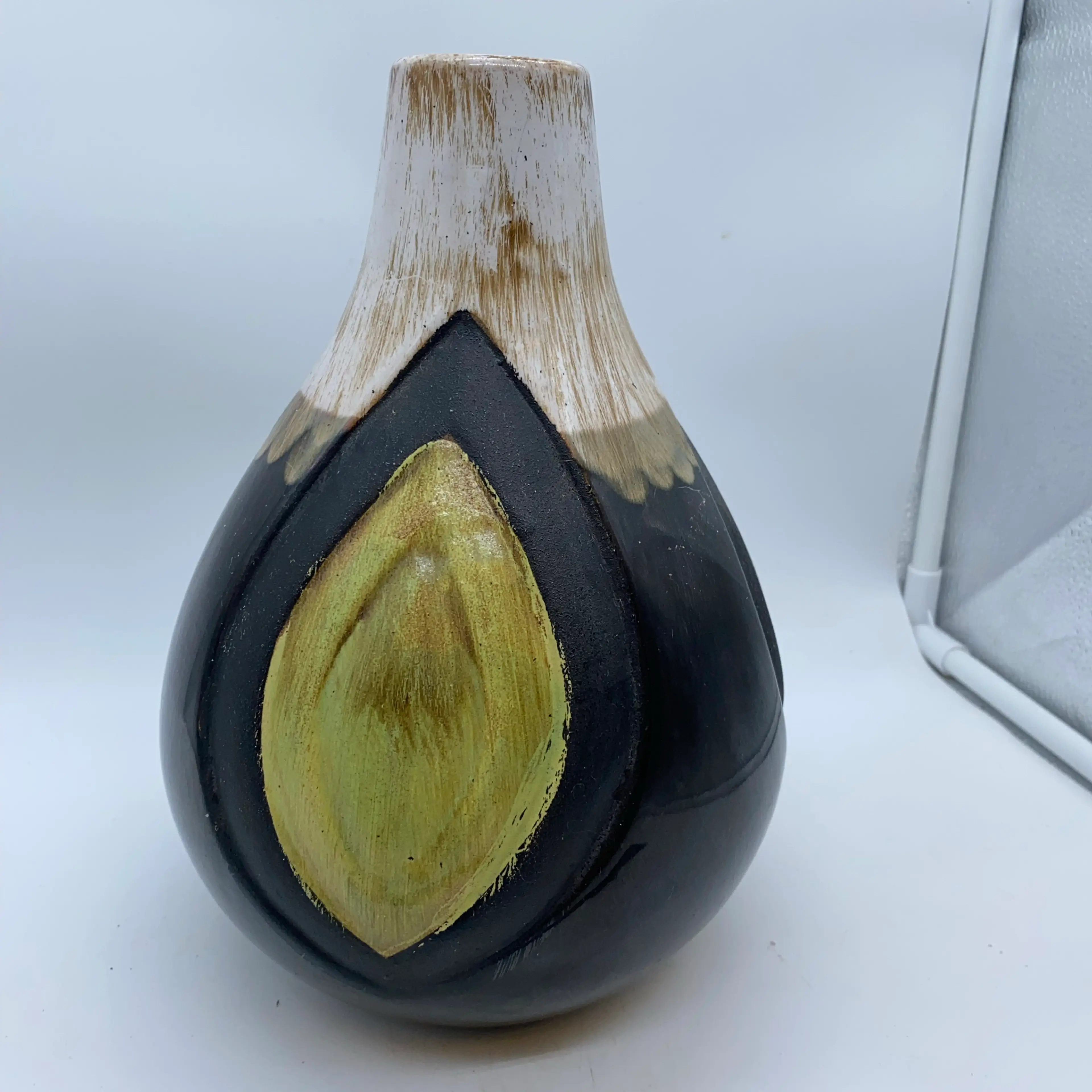 Image 2 of 10