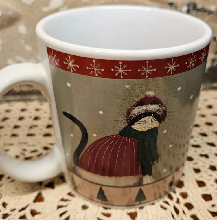 Oneida Holiday Cats Mug Fiddlestix Red Cape 12 oz