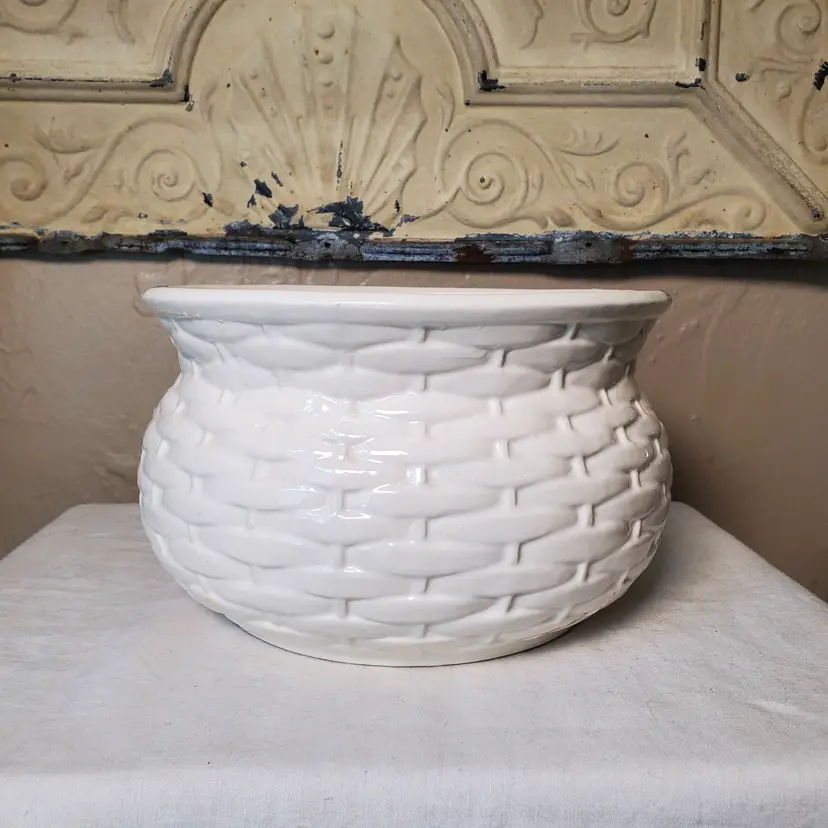 White Basketweave Flower Pot Planter