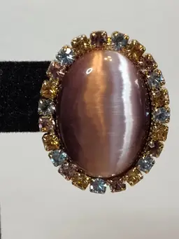 2👑 Purple Cat's Eye & Rhinestone Brooch
