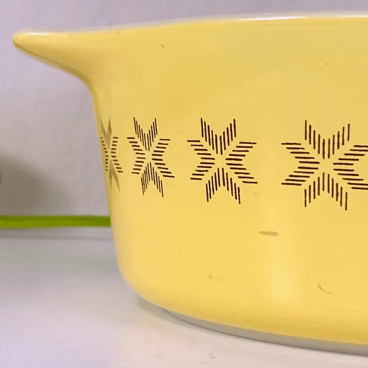 Vintage Pyrex Town and Country 472 Cinderella Casserole No Lid