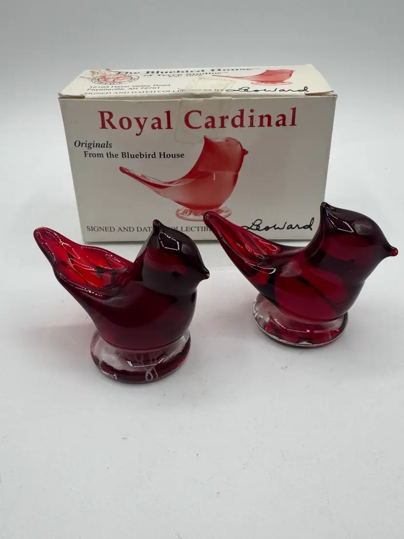 Leo Ward Royal Cardinal Pair In Original Box Dated 2000