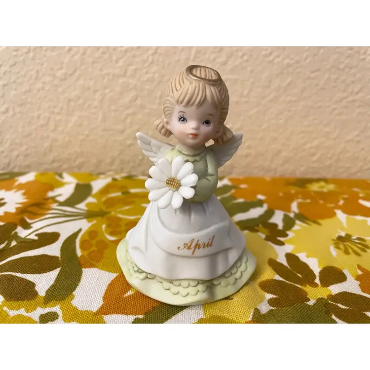 #01 Lefton 1985 Hand Painted Porcelain April Angel Figurine Made In Taiwan.