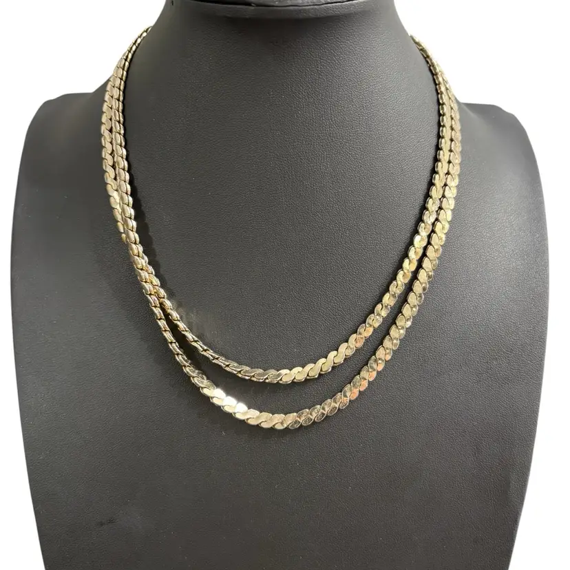 Vintage Coro Pegasus Double Silvertone Chain