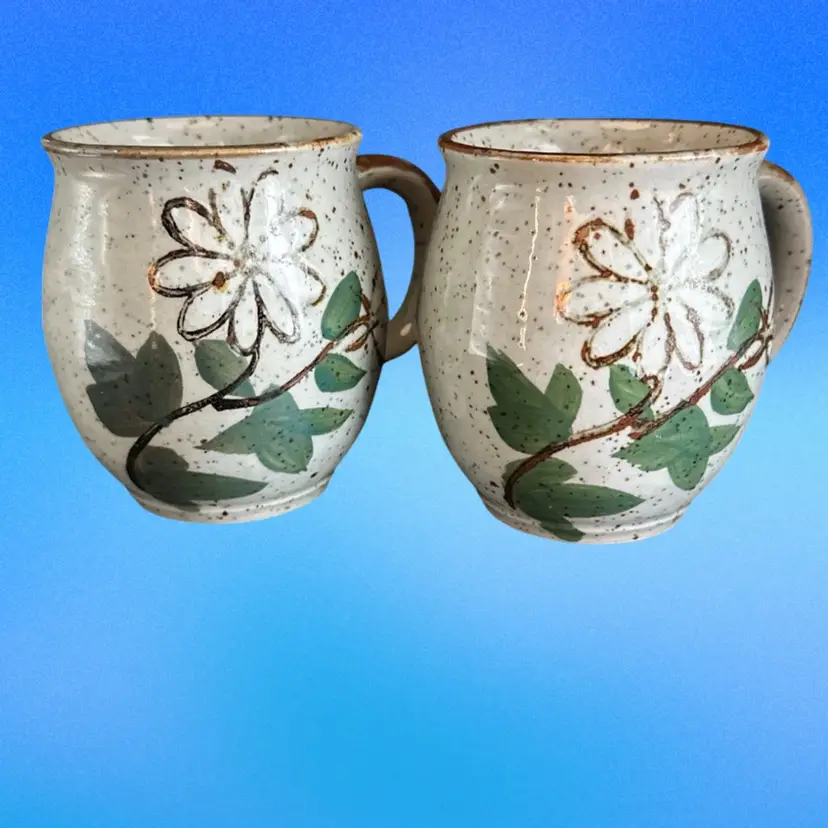 (2) Vintage 1970's Ceramic Coffee Mug Daisies Mid Century Speckled Glaze