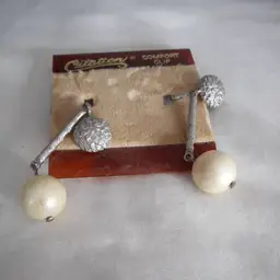 Vintage 1980s silver floral with pearl dangle Earrings Clip on Costume jewelry