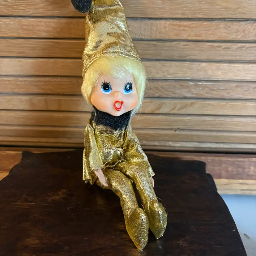 Metallic Gold Vintage 1950s Hair Knee Hugger