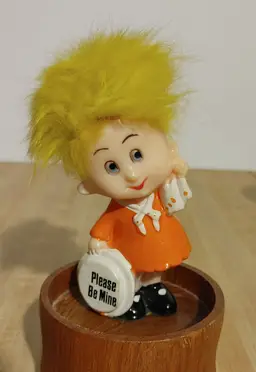Berrie figurine. Please Be Mine. By Wallace Berrie. 1970's. Great condition. Perfect for Valentine's day.