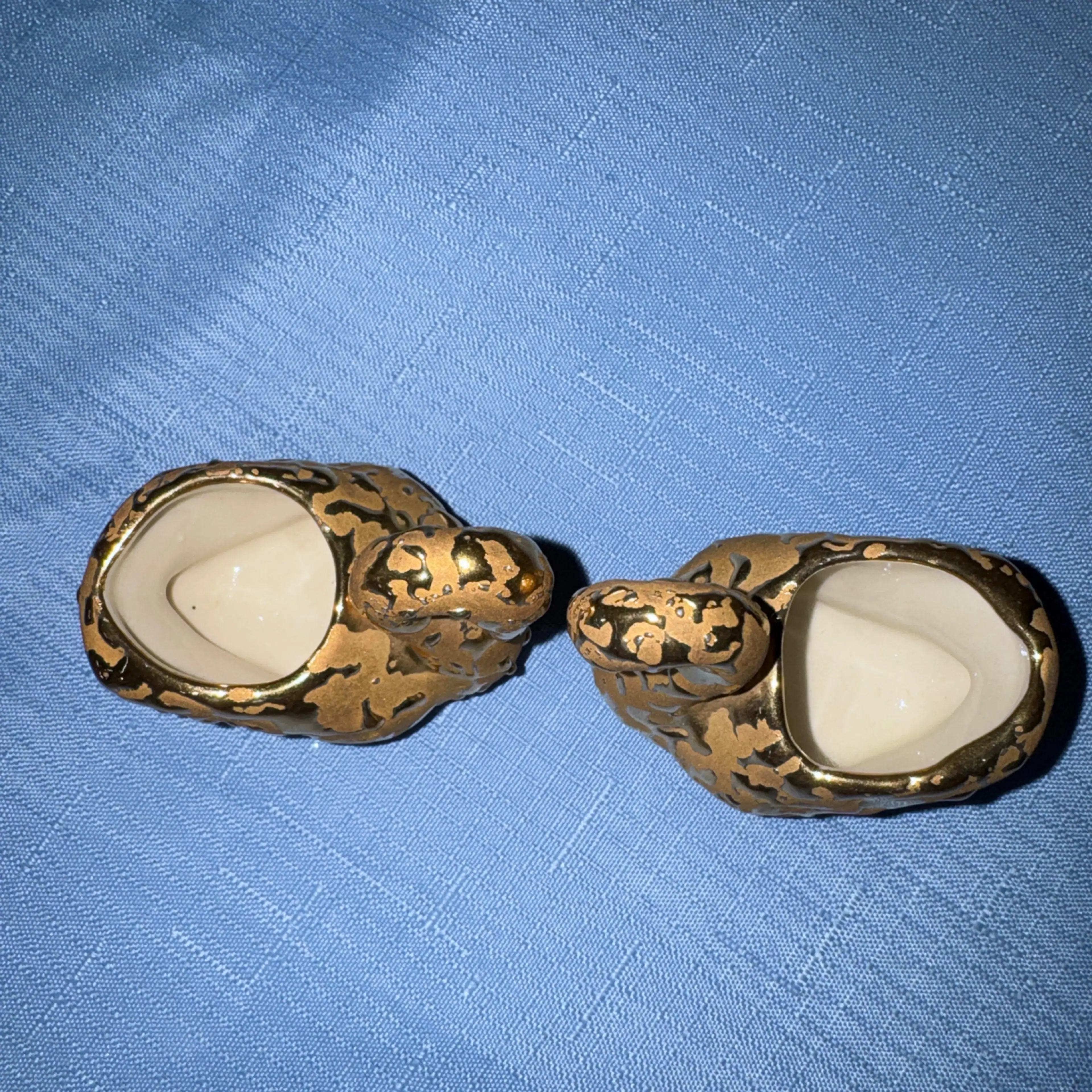 Image 2 of 8