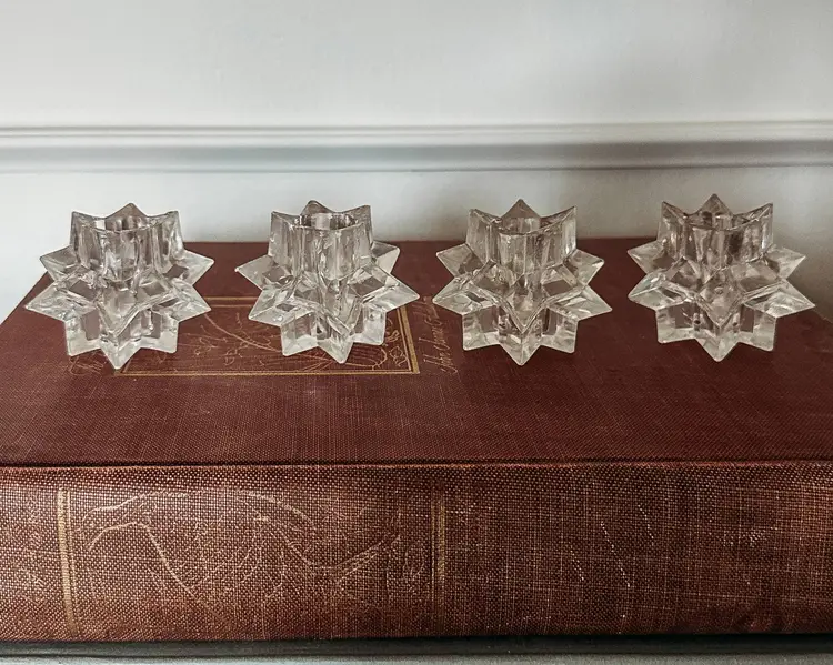 Vintage Mid Century Atomic Lucite Plastic Starburst Candle Holders - 4