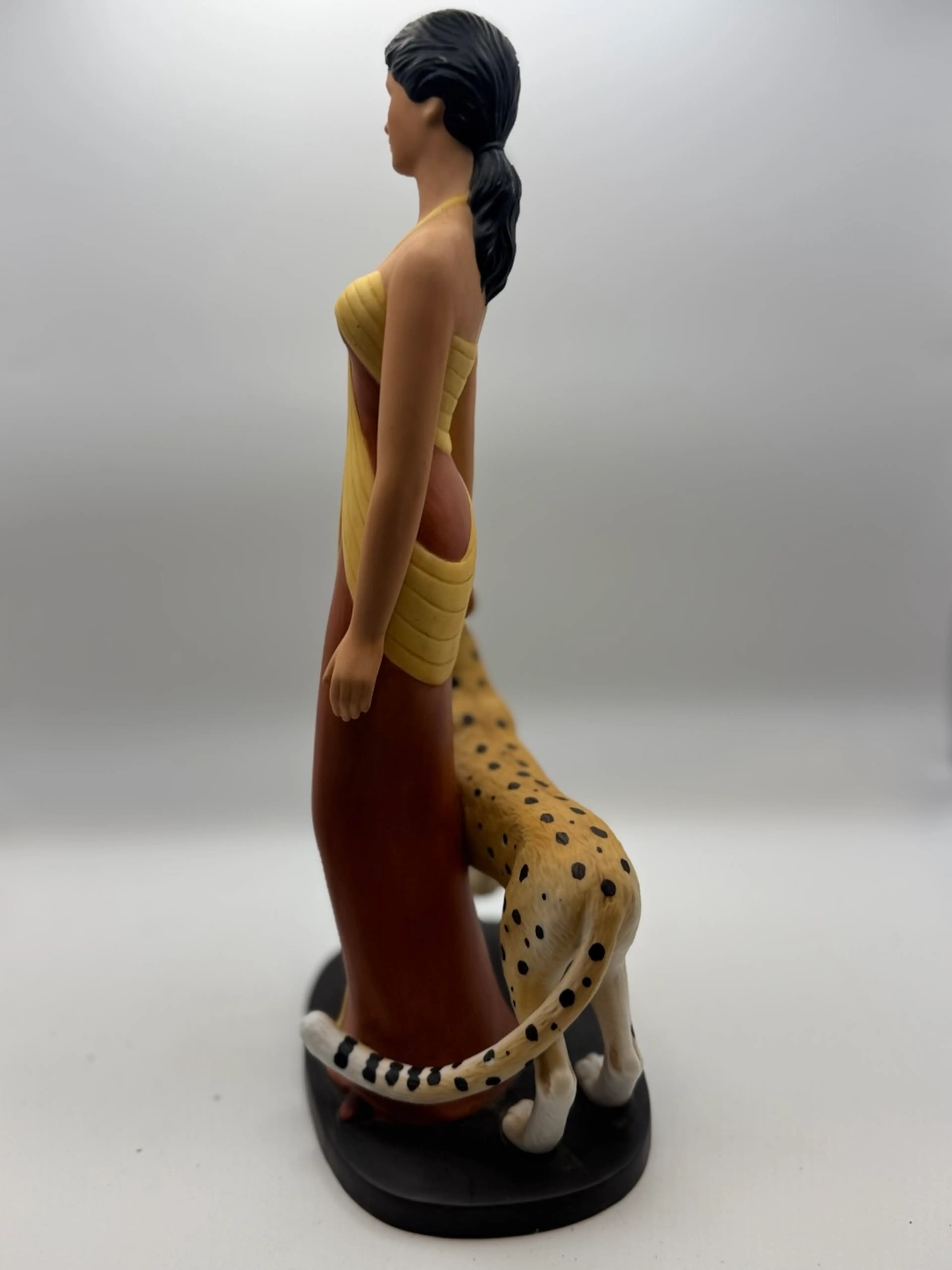 Image 2 of 7
