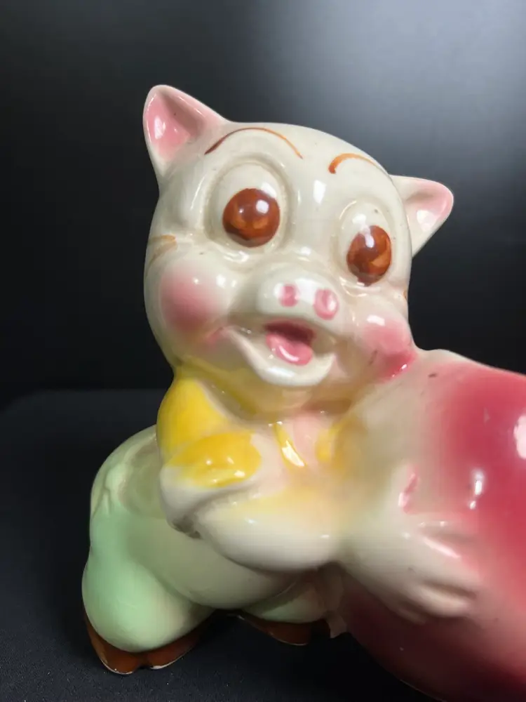 Shawnee Pottery Pig w/ Apple Planter-Lot 53