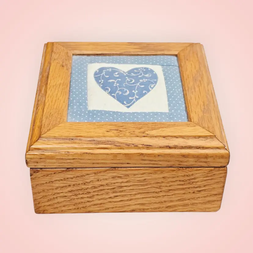 Wooden Box Tennesee Wood Crafters Handcrafted Oak Box with Country Heart Design