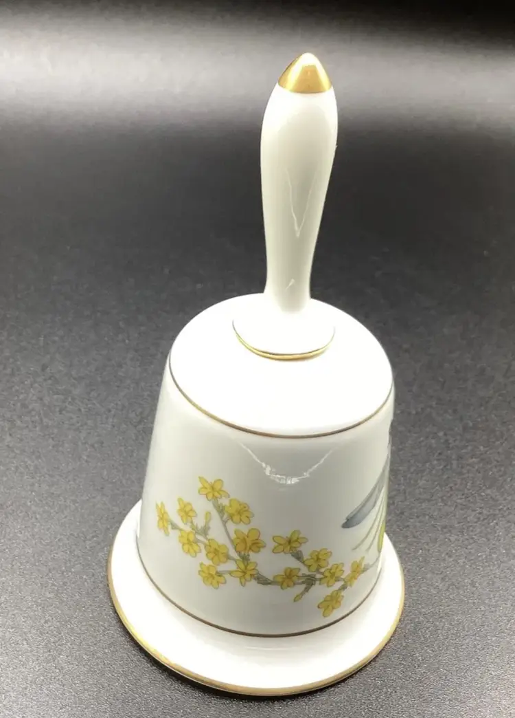 Vintage 1979 Bell Franklin Porcelain Fine Bone China Jasmine Bell