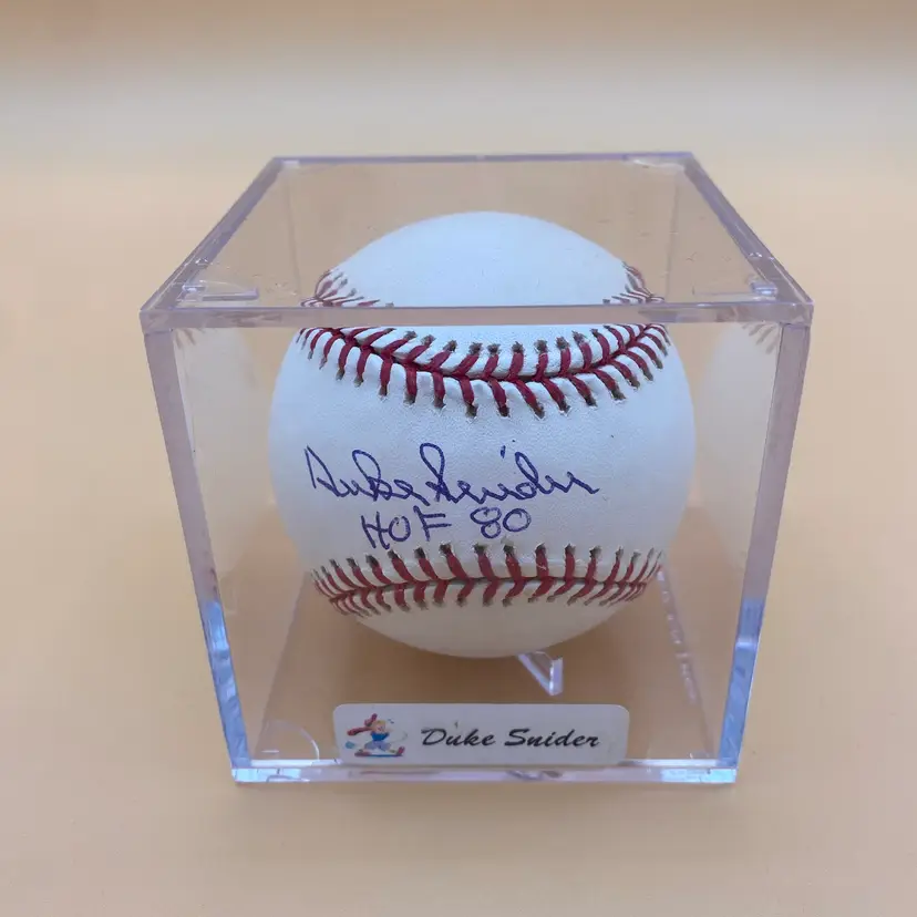 Duke Snider HOF 80 Autographed Rawlings Official Baseball w/ Display Case