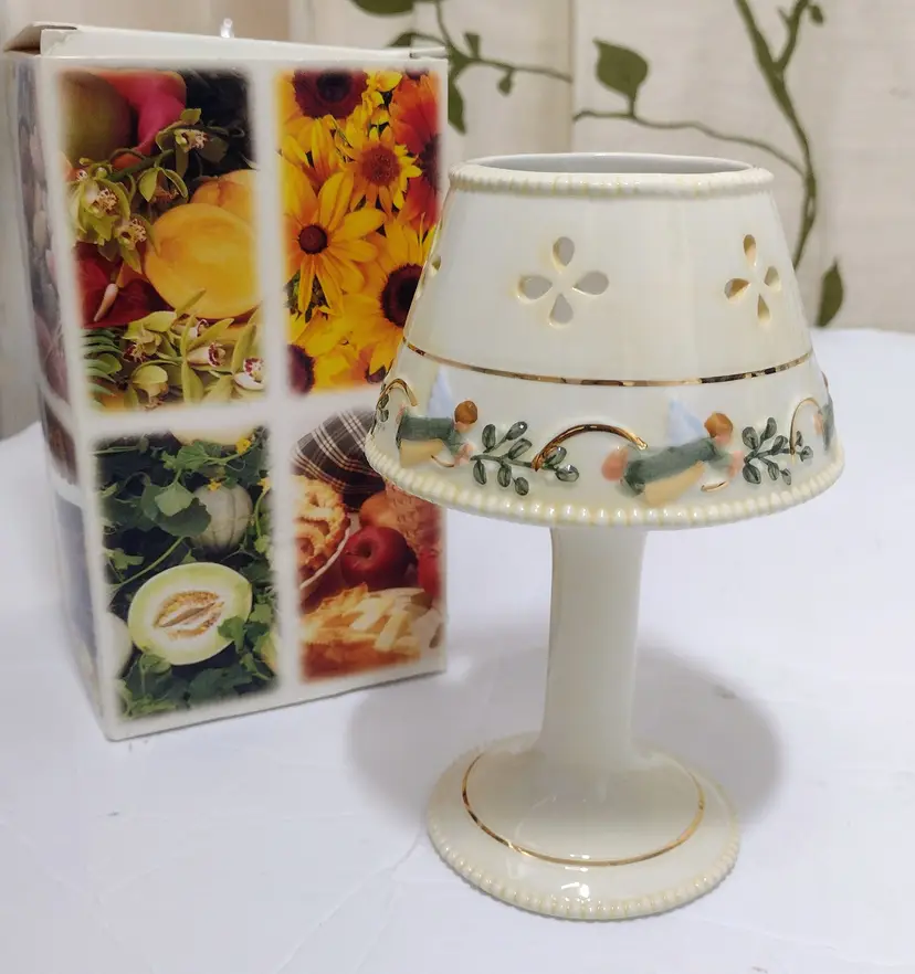 Yankee Candle Porcelain Angel Pedestal Candle Holder Lamp Christmas Holiday Box