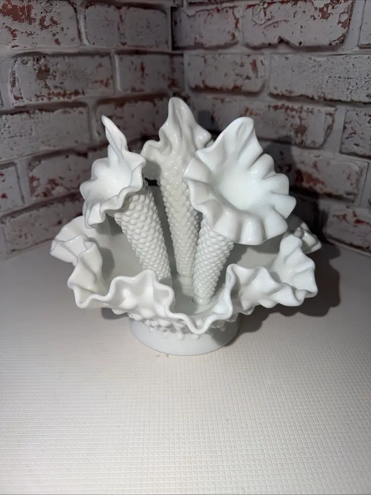 Fenton Epergne Hobnail Milkglass Vintage Collectable Centerpiece 3 Horn Buds