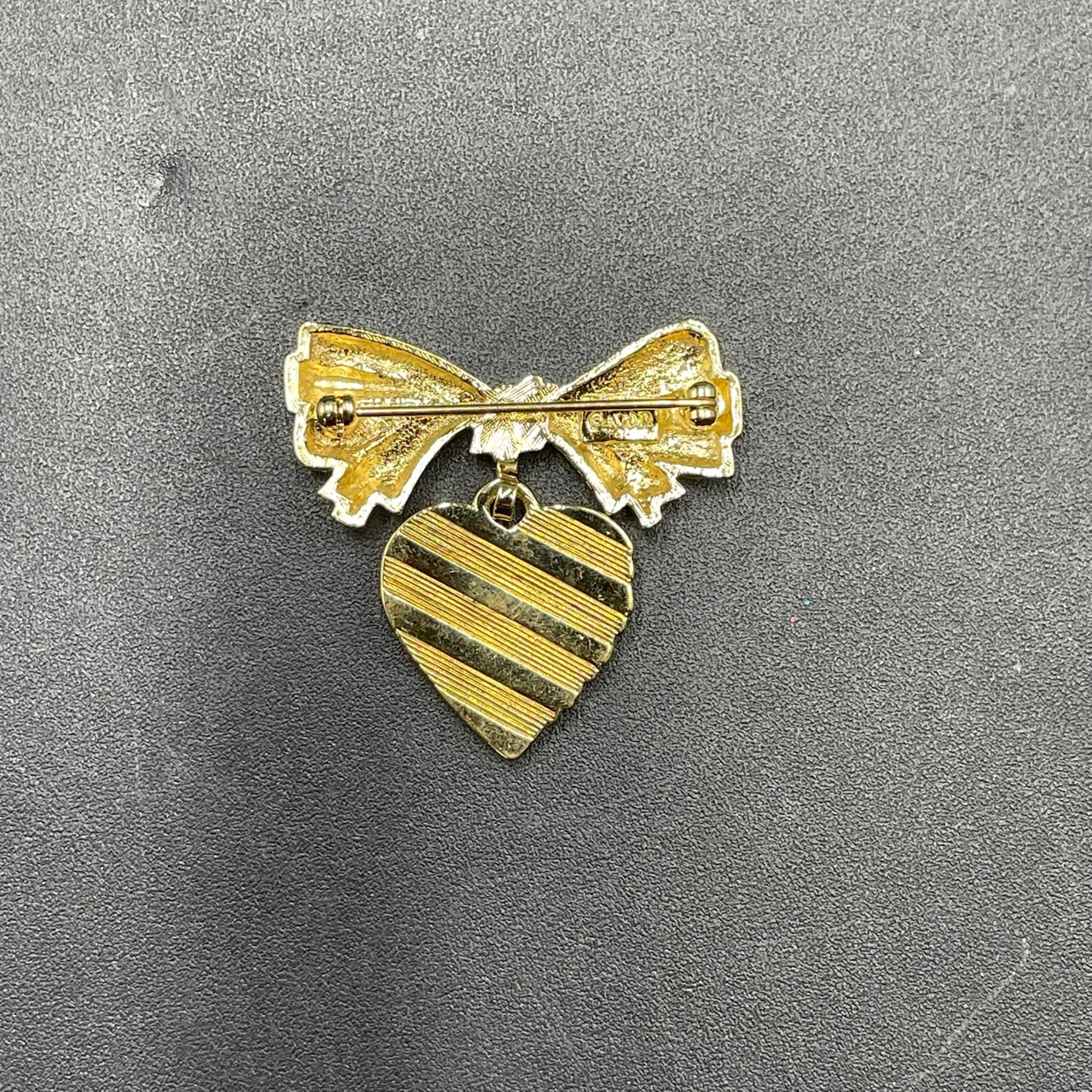 Image 4 of 8