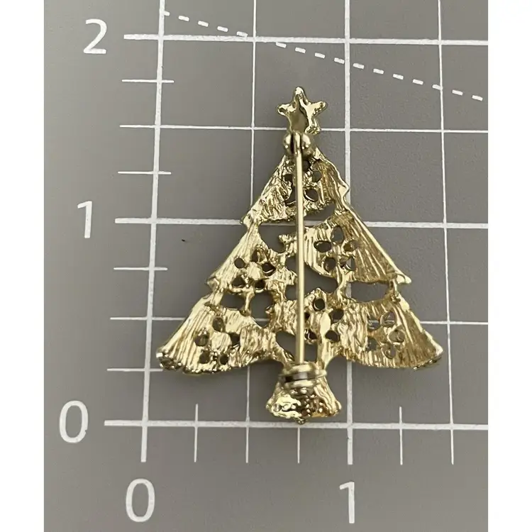VINTAGE CHRISTMAS TREE BROOCH Pin Gold Tone Green Red Rhinestones Star Holiday
