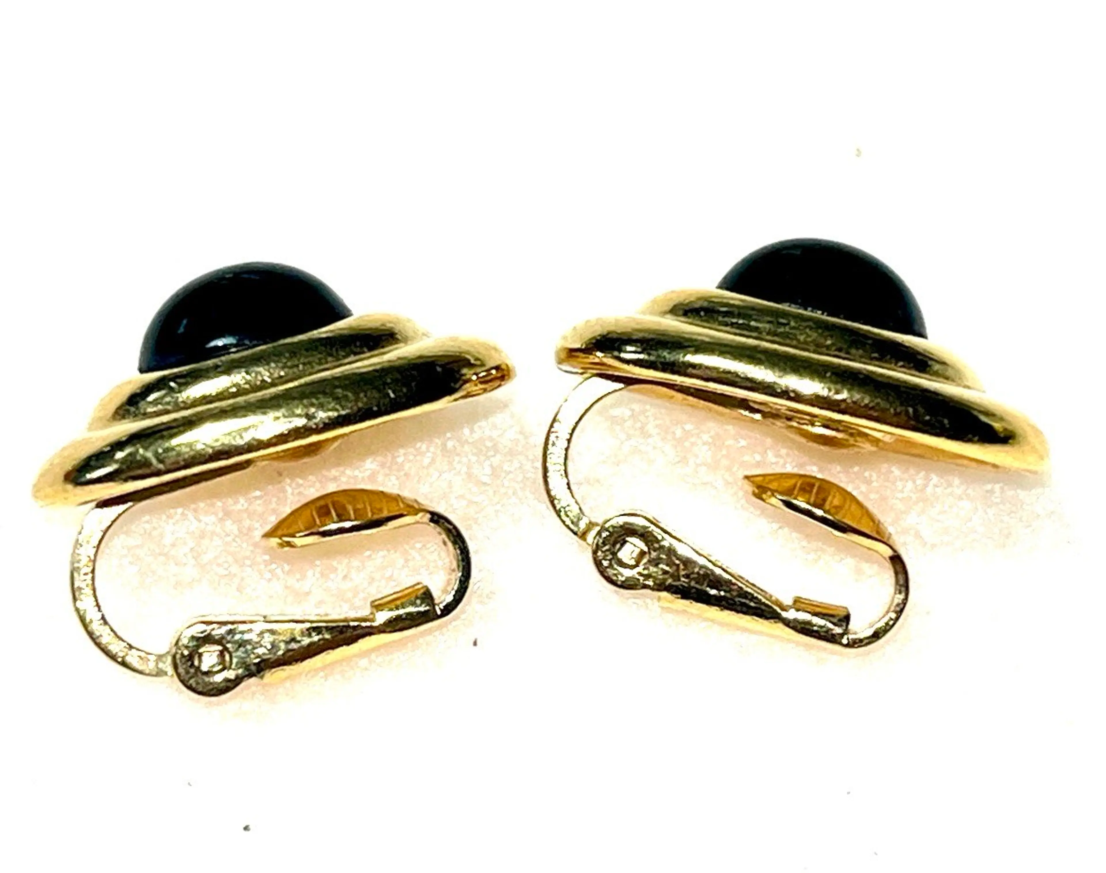 Image 2 of 5