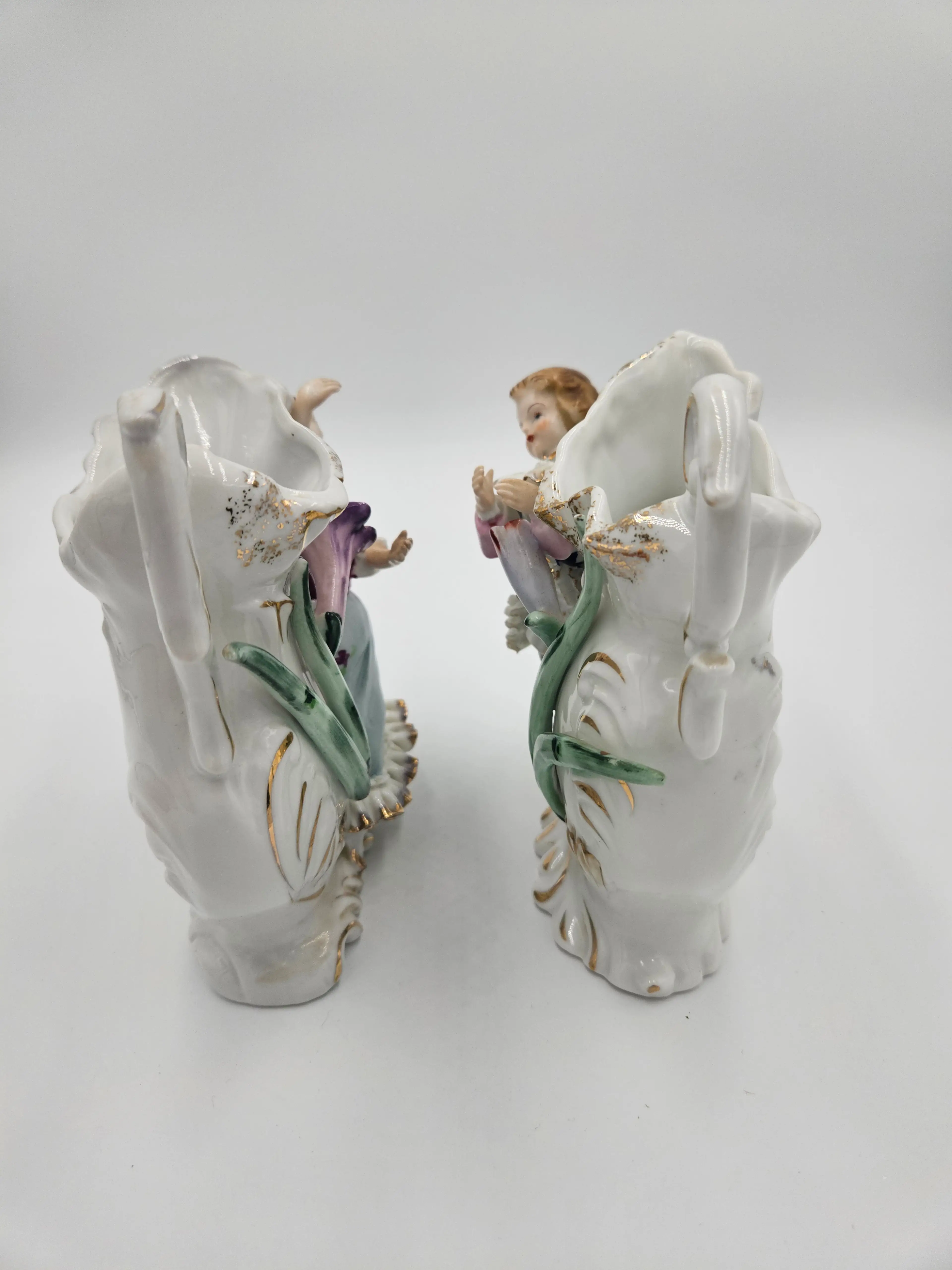 Image 2 of 7