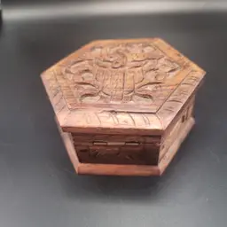 Hand Carved Teak Wood Hexagon Jewelry/Trinket Box Bird/Leaf Motif