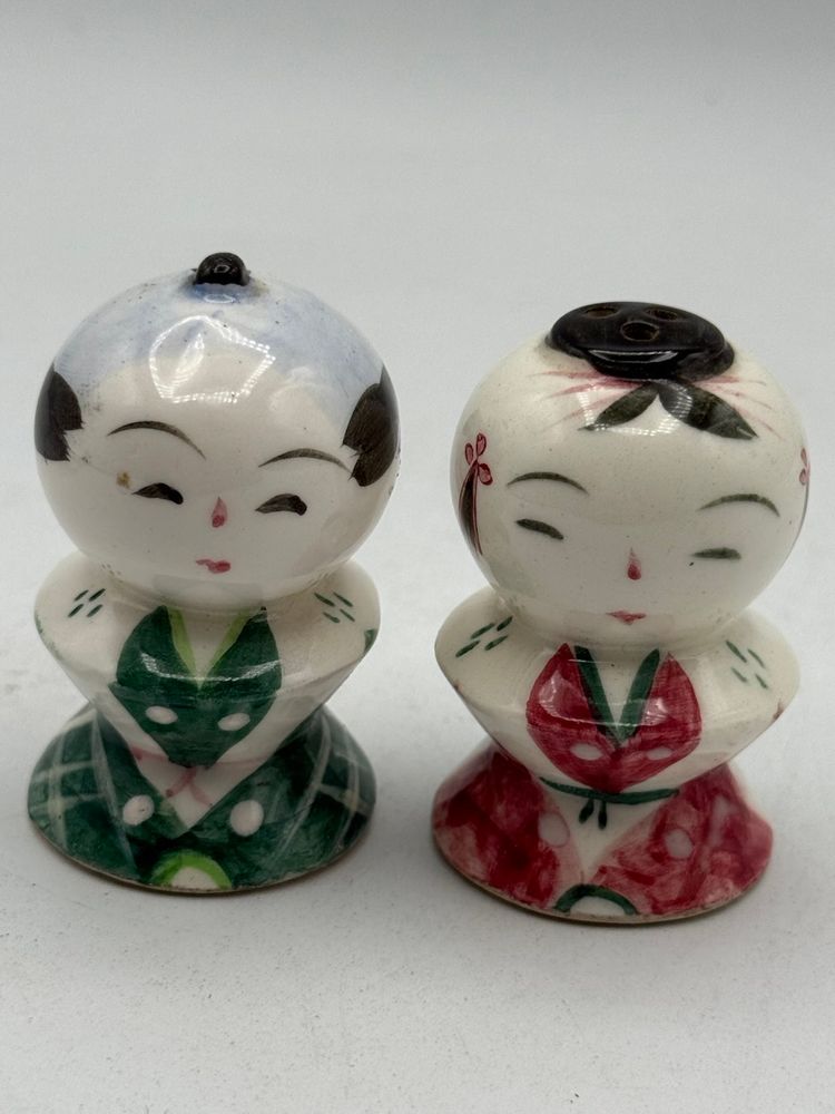 Porcelain Kokeshi Salt & Pepper Set 2.25”