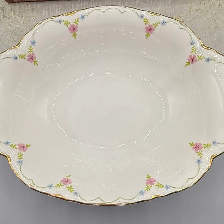 Vintage Pope-Gosser China "Florence" 9"x7 1/4” Oval Vegetable Serving Bowl - Pink Rose & Gold Scalloped Rim 2”T