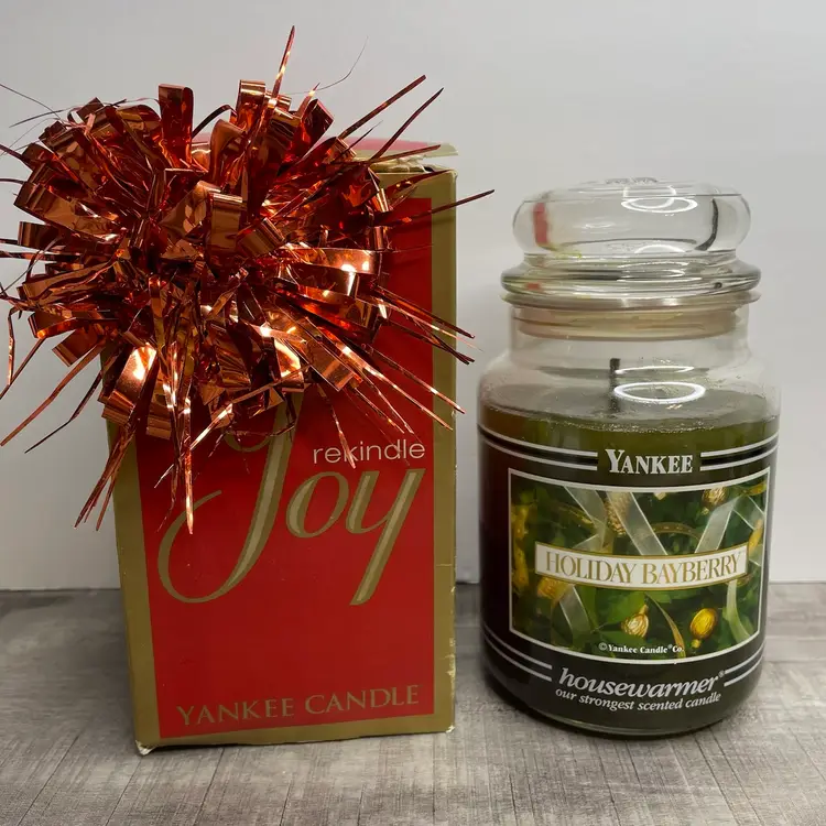 NIB YANKEE CANDLE Holiday Bayberry Large Jar Housewarmer 22oz Black Band Unused