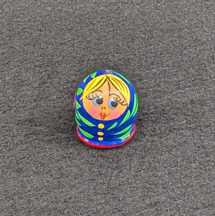 Vintage Russian Souvenir Matryoshka Thimble Wood Hand Painted Berries 3/4 x 7/8"