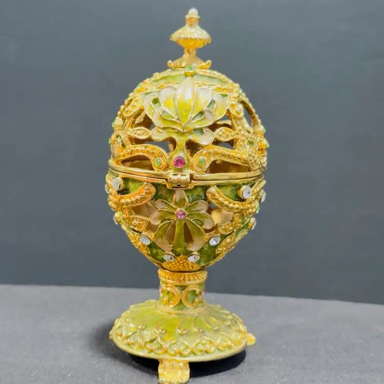 #1366 Gold Tone  Decorative Trinket Box Rhinestones Claw Feet Filigree Openwork 4.5”