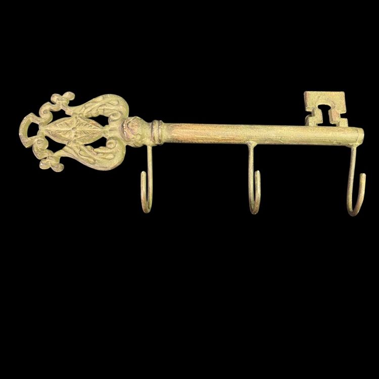 Large Brass Metal Skeleton Key Wall Hanging Hooks 16”x6”