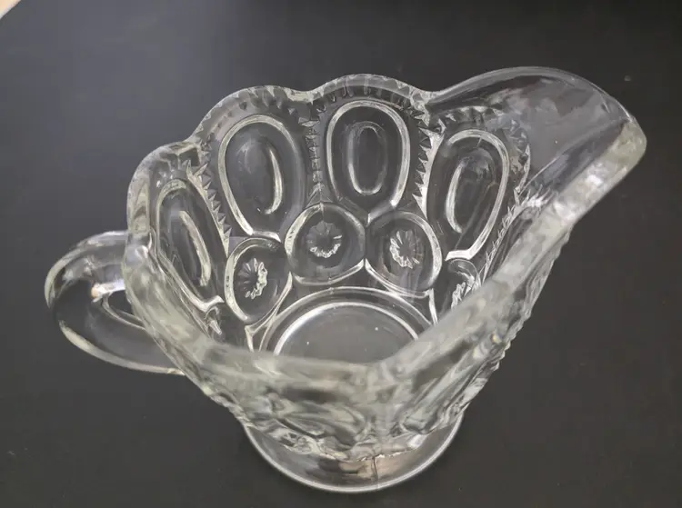 L.E Smith moon and stars sugar and creamer