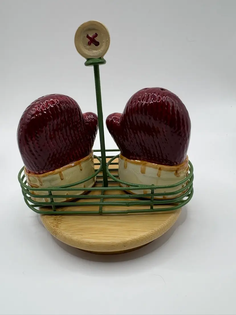 Cracker Barrel  Red Mittens Salt And Pepper With Wire Holder