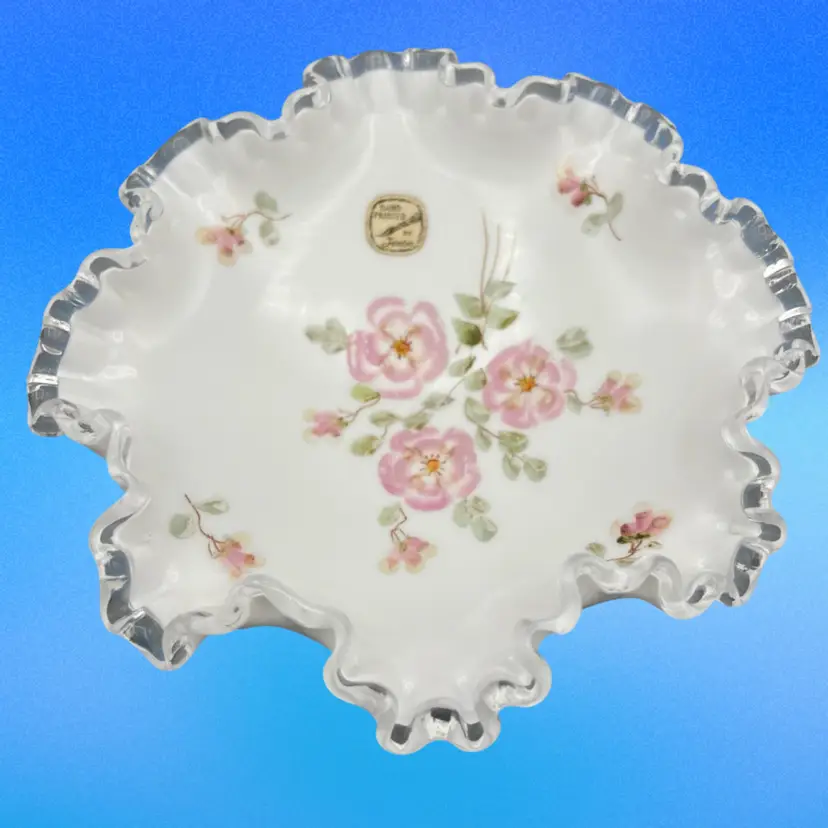 Vintage Fenton Silver Crest Milk Glass Hand Painted Ruffled Edge Berry Bowl 8"