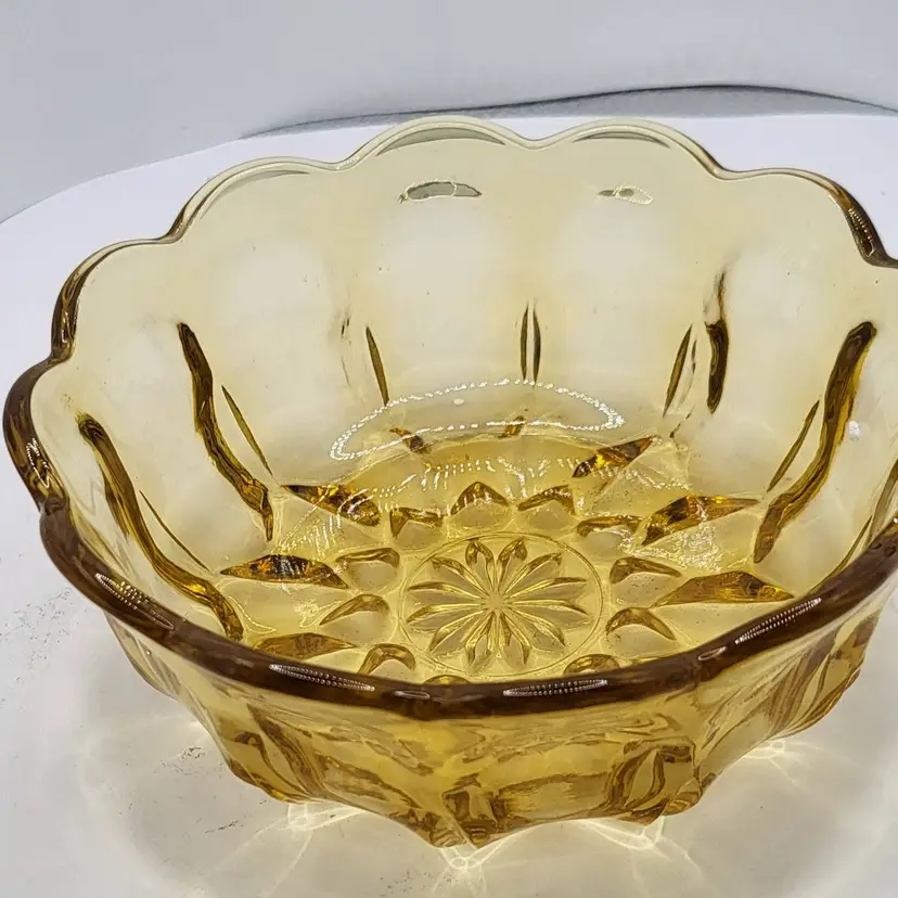 Vintage Amber Glass Scalloped Bowl 5.5"