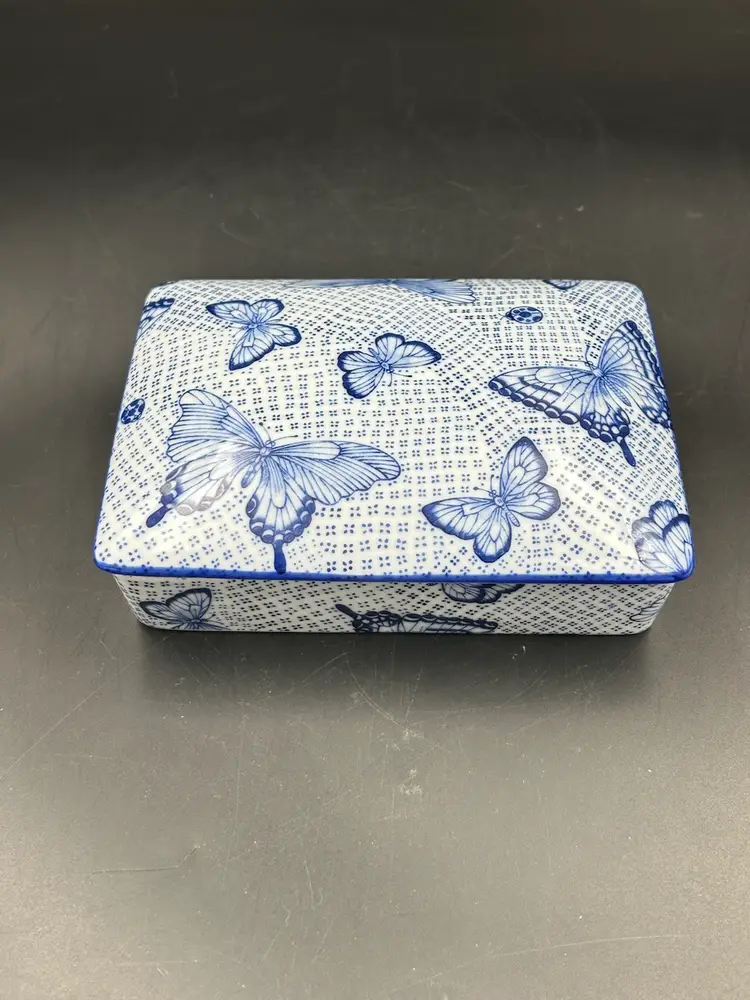 Vintage Horchow Japan, Porcelain Blue And White Butterfly Lidded  Double Card Box