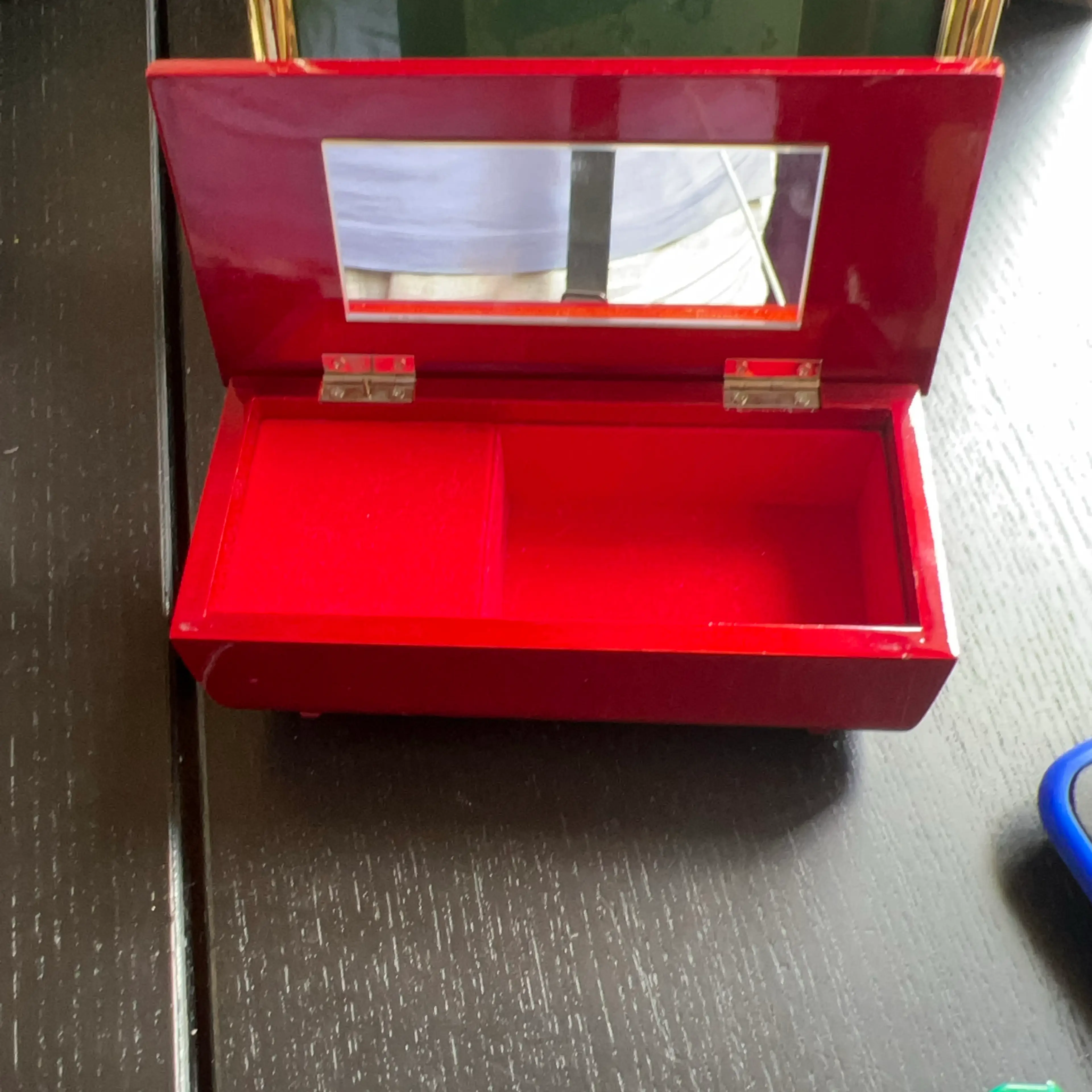 Image 4 of 5