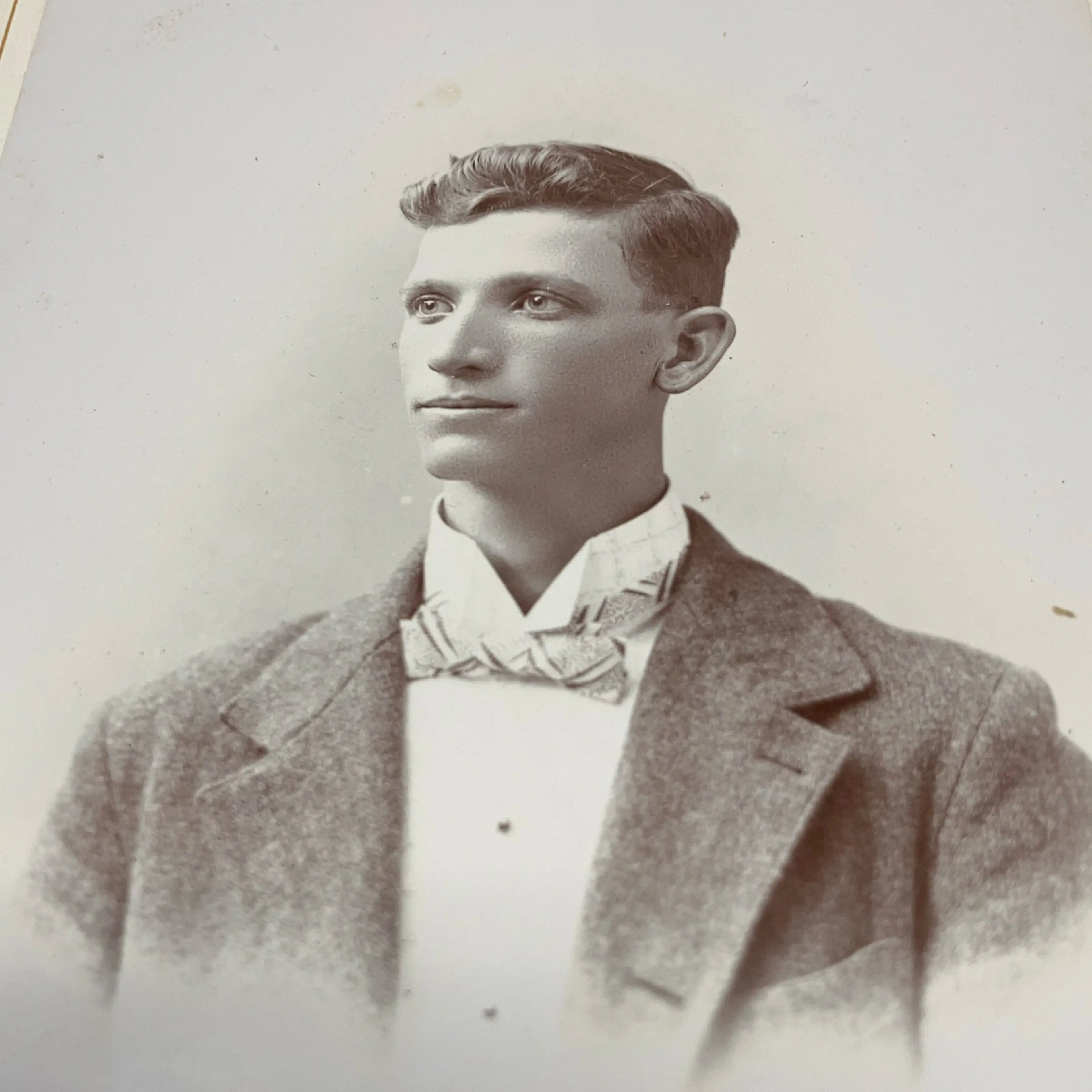 Image 1 of 6